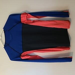 Patagonia woman's micro swell rashguard